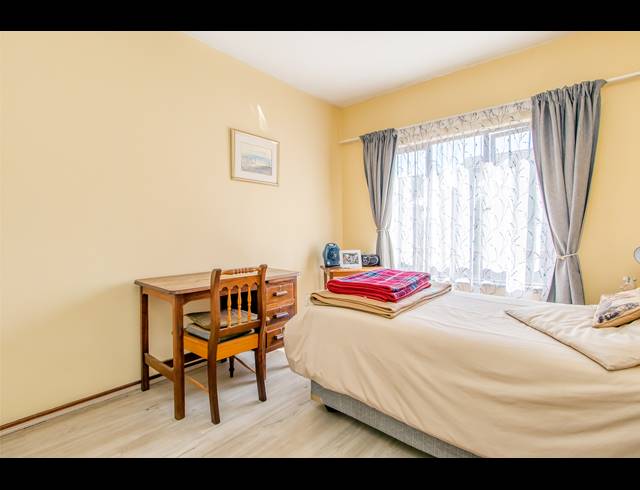 2 BEDROOM APARTMENT FOR SALE IN DOUGLASDALE